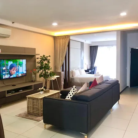 The Landmark Seaview Netflix By Blue Sky Holidays George Town Exterior photo