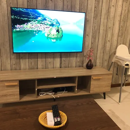 The Landmark Seaview Netflix By Blue Sky Holidays George Town Exterior photo