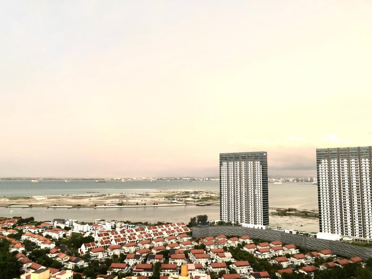 The Landmark Seaview Netflix By Blue Sky Holidays Apartment George Town