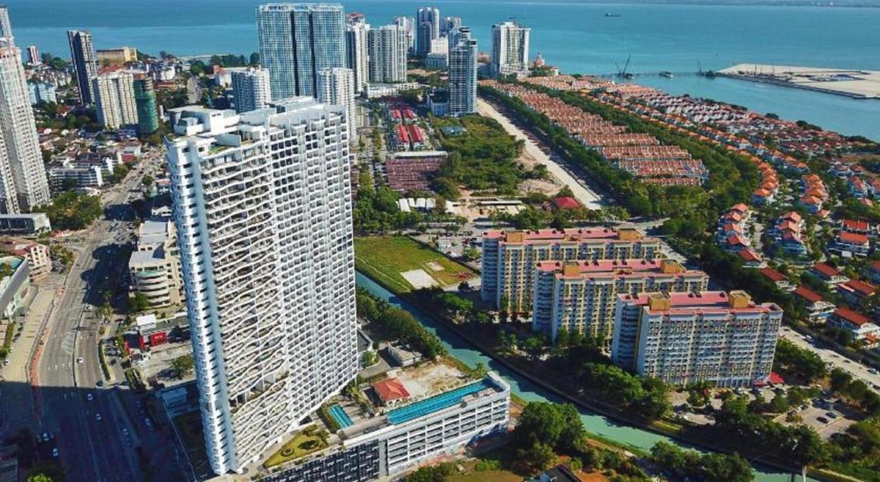 Apartment The Landmark Seaview Netflix By Blue Sky Holidays *