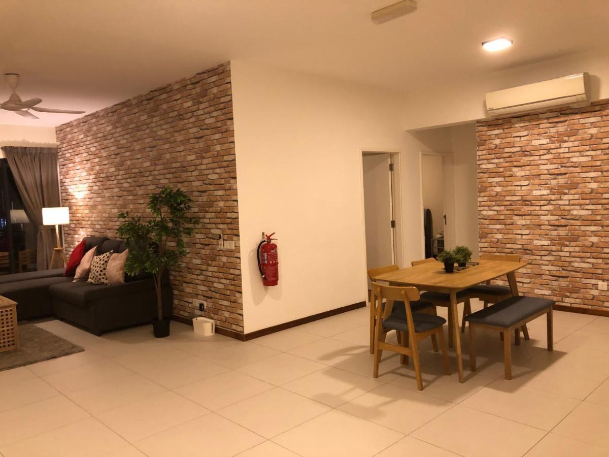 The Landmark Seaview Netflix By Blue Sky Holidays Apartment George Town
