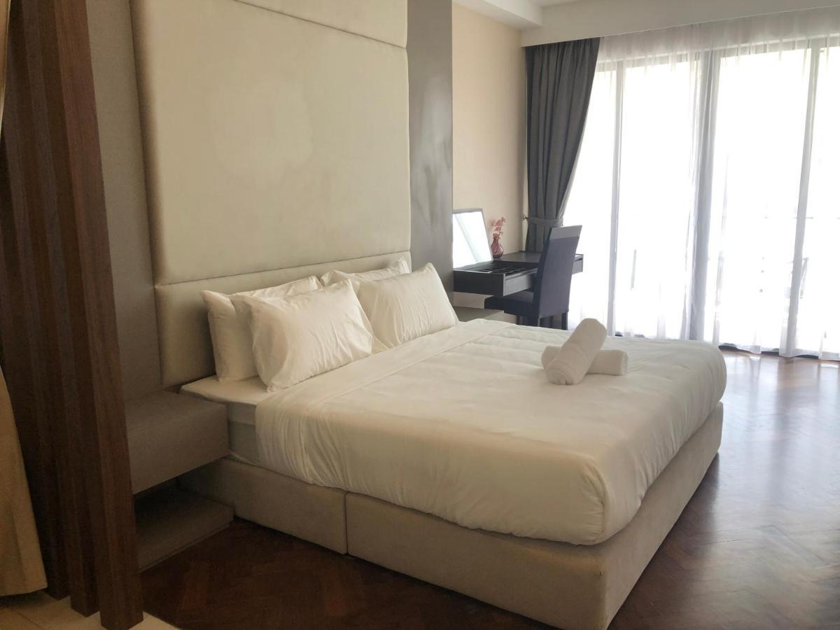The Landmark Seaview Netflix By Blue Sky Holidays Apartment George Town