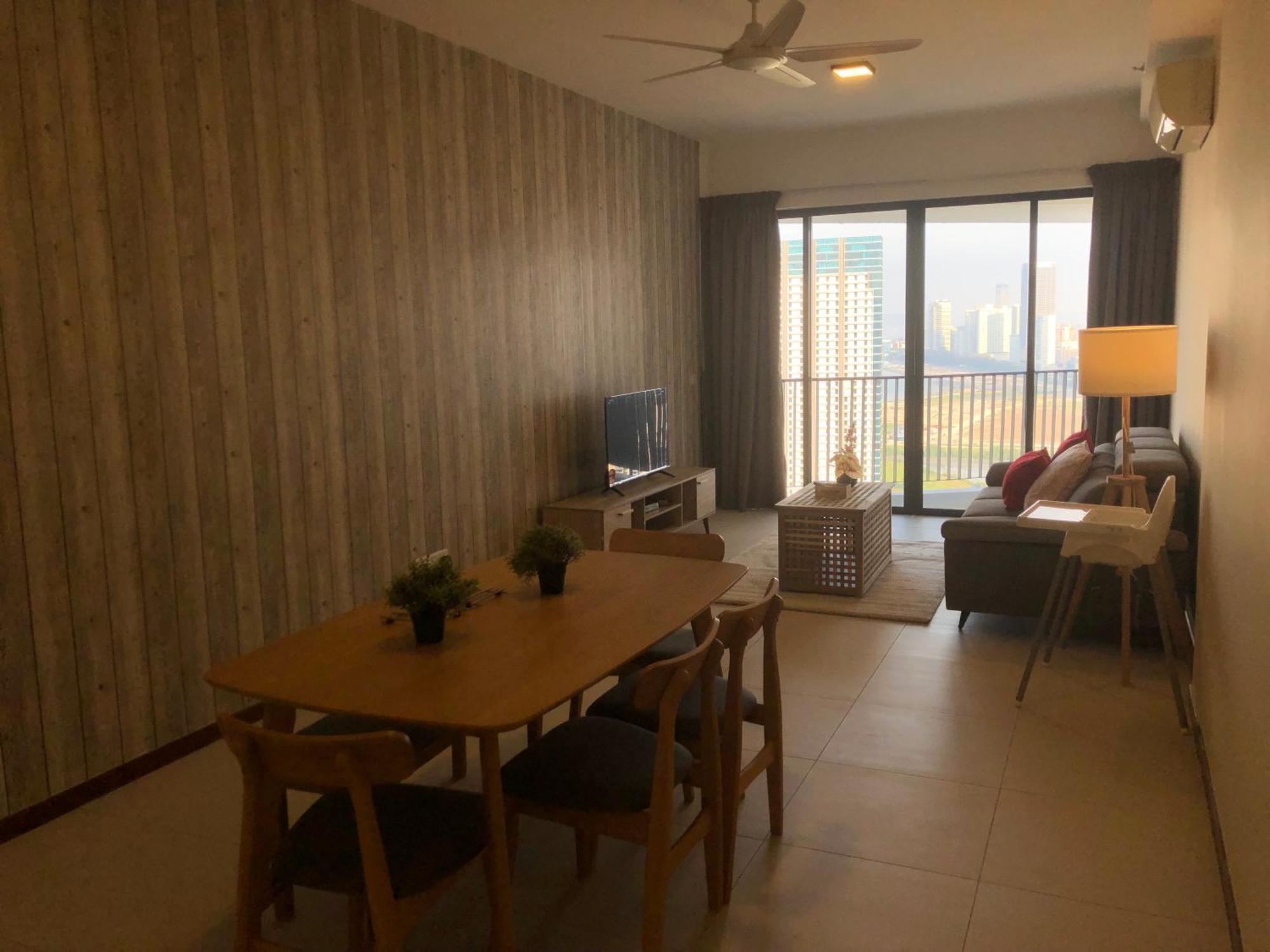 Apartment The Landmark Seaview Netflix By Blue Sky Holidays