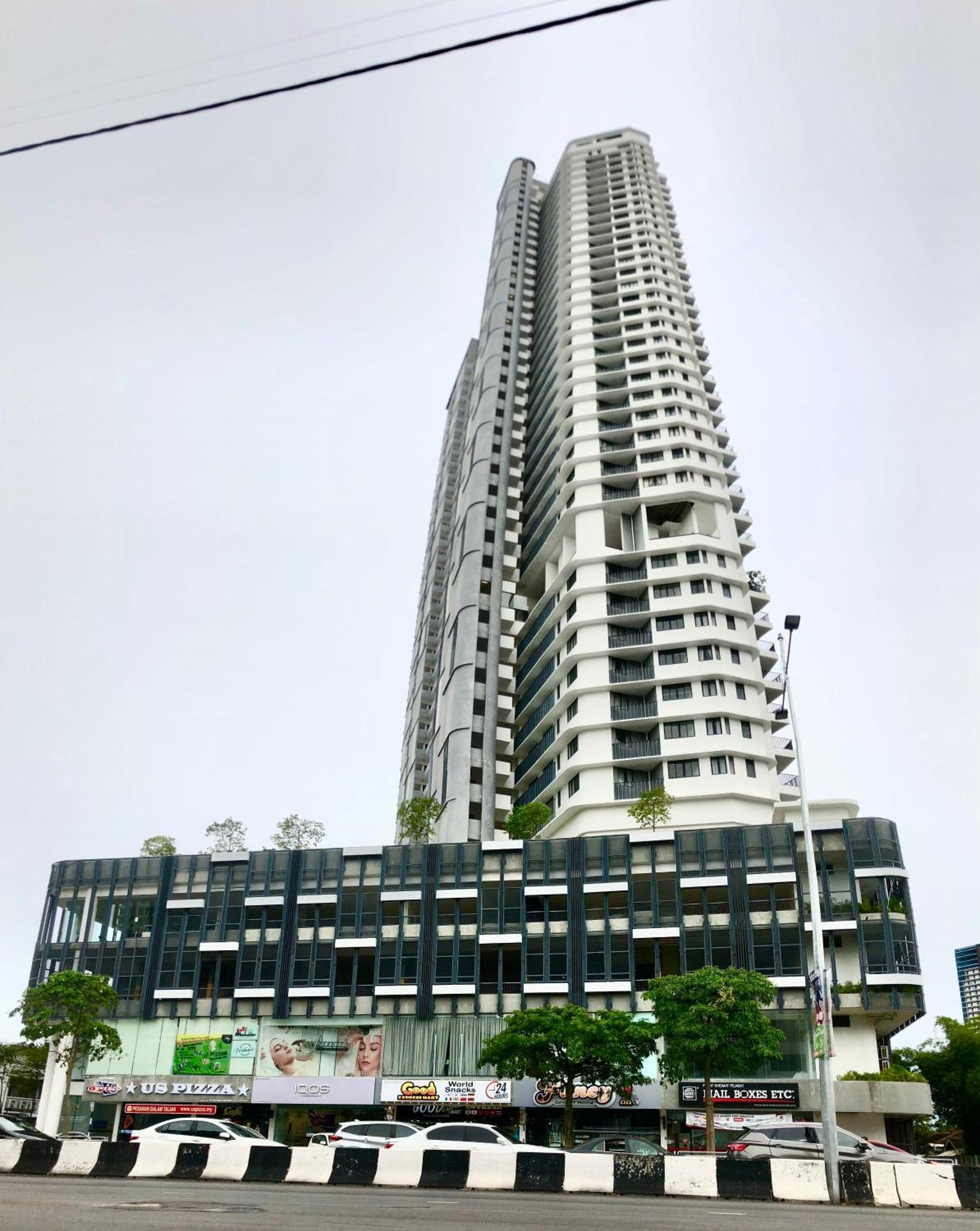 The Landmark Seaview Netflix By Blue Sky Holidays Apartment George Town