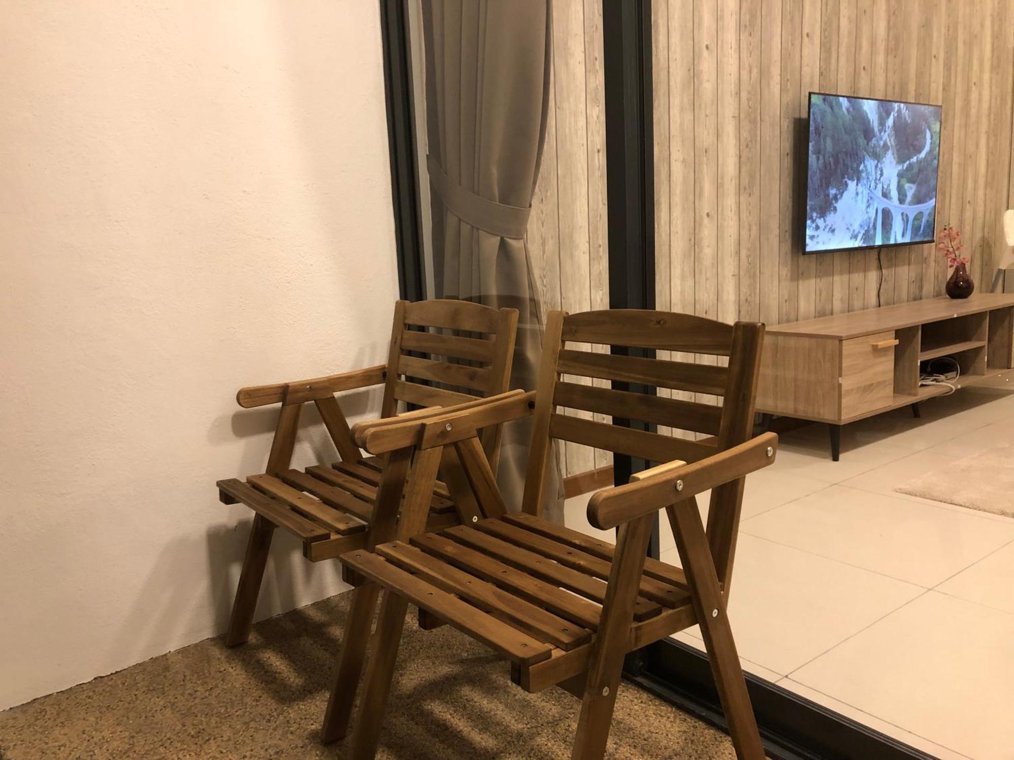 The Landmark Seaview Netflix By Blue Sky Holidays Apartment George Town